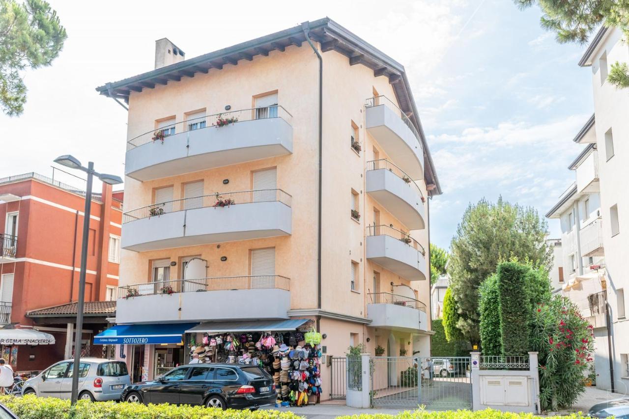 Appartamento Casa Lina Caorle Esterno foto