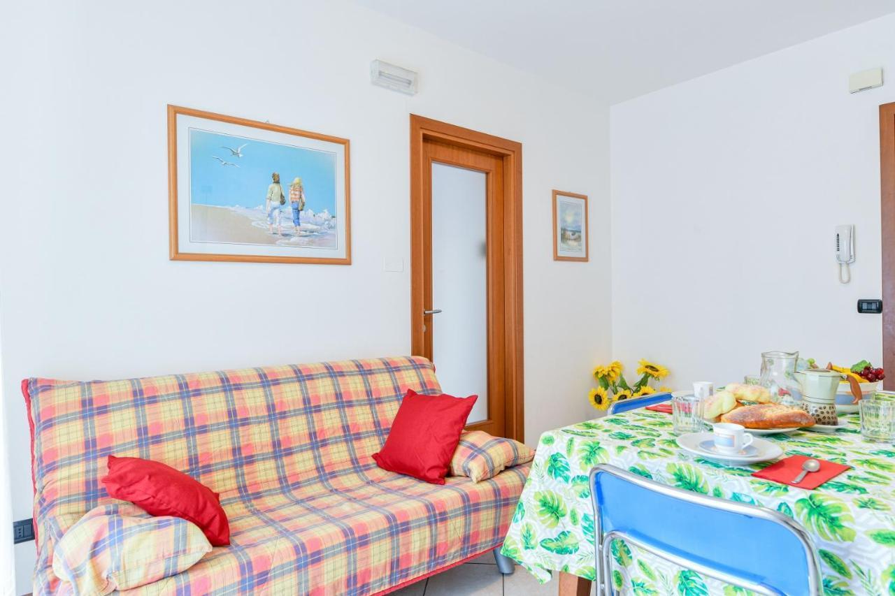 Appartamento Casa Lina Caorle Esterno foto