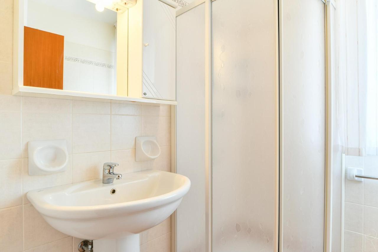 Appartamento Casa Lina Caorle Esterno foto
